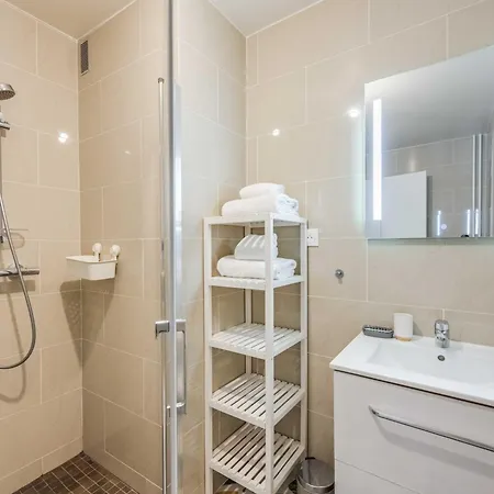 דירה Charming 1br 2p - 11th